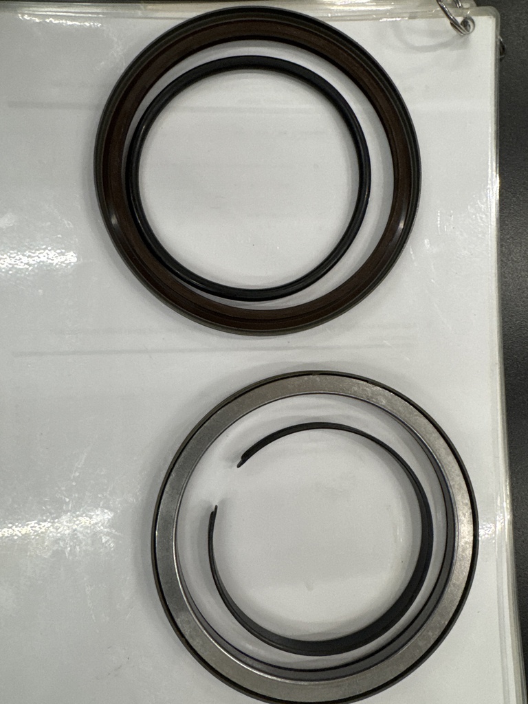 Тосны сальник 81.8 mm x 138mm FAG 566193.H195